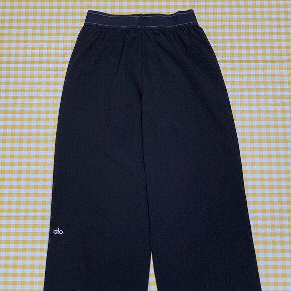 ALO Yoga Black Pants Brand New (Regular)🧍🏻‍♀️💓 - Picture 6 of 8